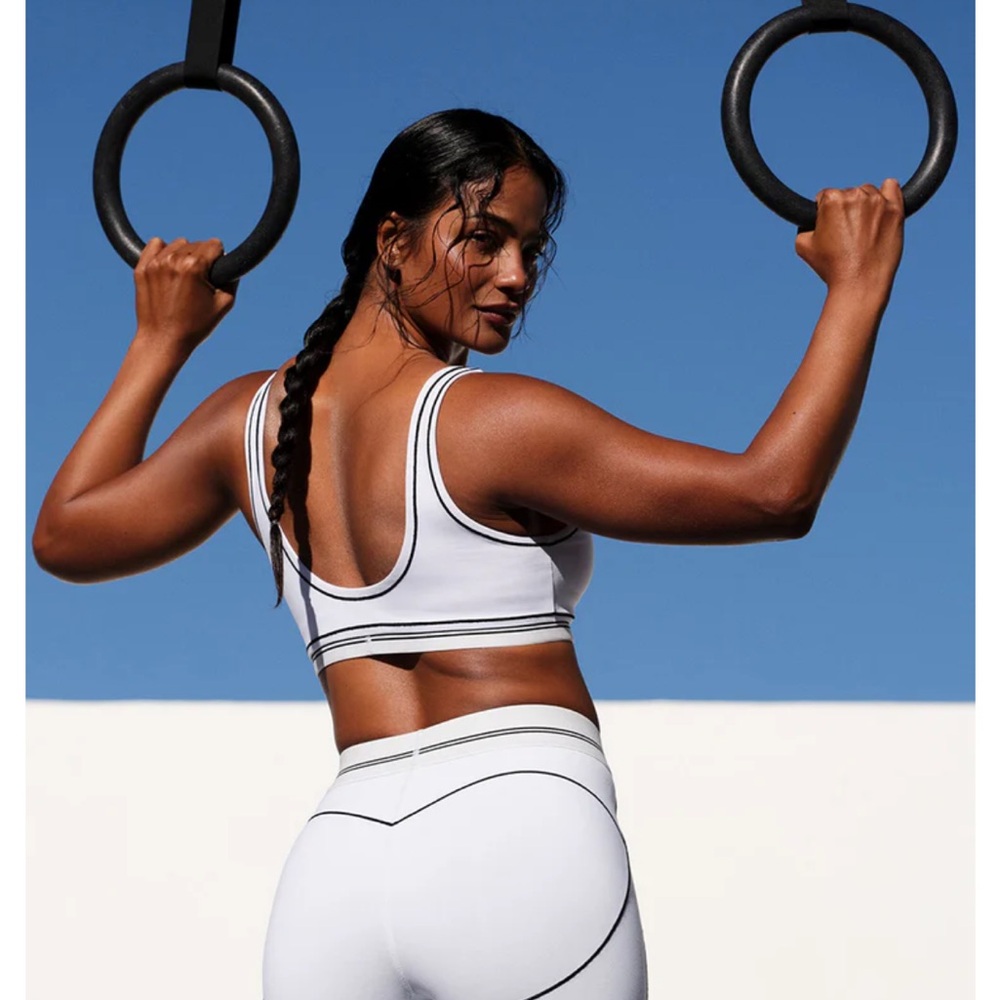 ALO Yoga Airbrush High-Waist Heart Throb Set